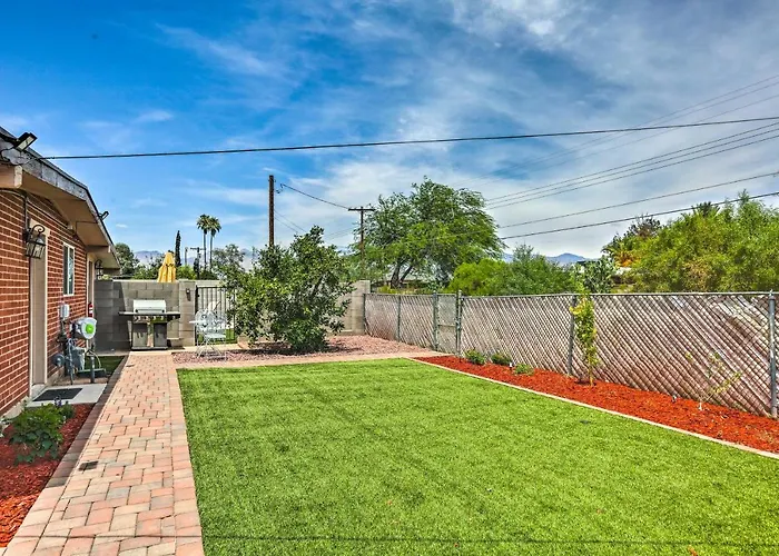 Holiday home Family With Backyard Pool Oasis! Tucson